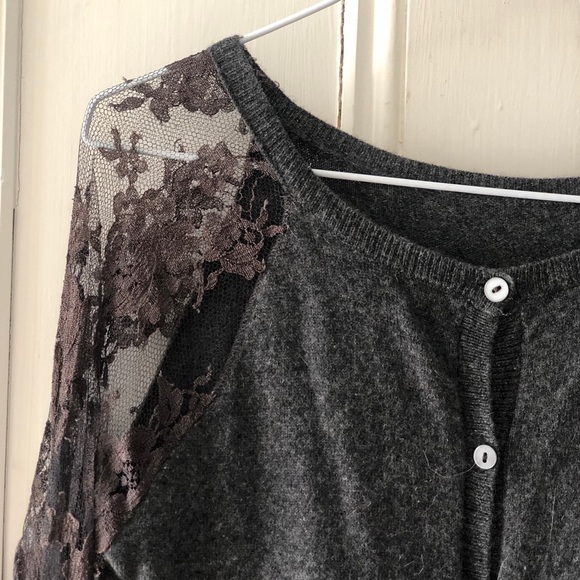 Cashmere Cardigan w/ lace sleeves - Picture 2 of 3